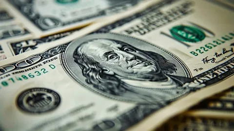 “2025’te dolar ve borsa nereye? Wall Street’ten Tahmin Sokağı’na kadar herkesin yeni karnesi belli oldu!”