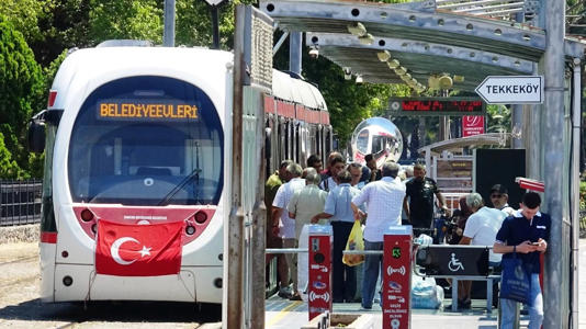 Toplu Taşıma Yeni Zamları: Şehir İçi Otobüs, Tramvay ve Minibüs Fiyatları Belirlendi