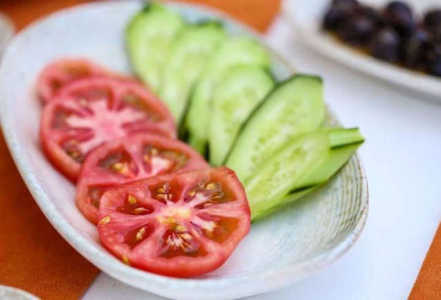 “Domates ile Salatalık: Birlikte Tüketmeyin! Gizli Sorunlar Var”