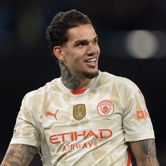 Kaleye 4 kapı birden! Galatasaray’da Ederson senaryosu kapanırsa Sommer-Safonov-Brecher üçgeni devreye giriyor