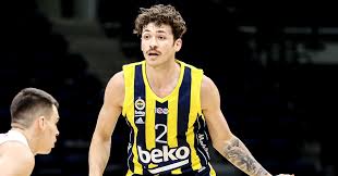 Anadolu Efes'e Yeni Yıldız: Şehmus Hazer'e Hoş Geldiniz!