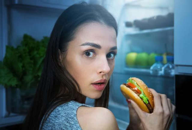 Metabolizmayı Adeta Durduran Aşırı Yemek Yememizin Nedeni
