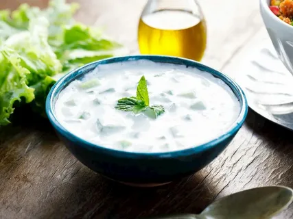 Rüyada Cacık Görmenin Sembolik Yorumu ve Anlamı