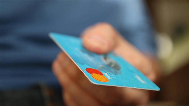 Ticaret Bakanlığı’ndan Doğrudan Satışa Yeni Düzenleme: Piramit Sistemler Engellenecek