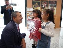 Güçlü Nesiller İçin: ‘Sağlıklı Çocuk, Sağlıklı Gelecek’ Okul Sağlığı İş Birliği Protokolü Hayata Geçti!