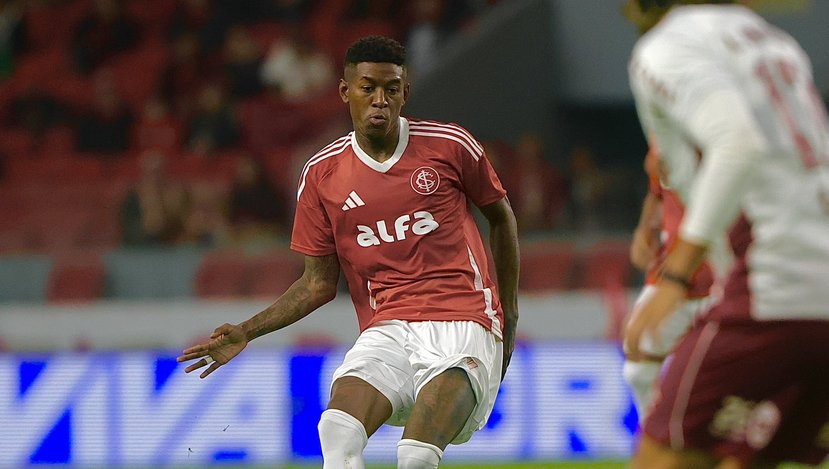 TRANSFER HABERİ | Galatasaray’ın gündeminde Sambacı stoper Vitao! Gözlemciler yakın markajda