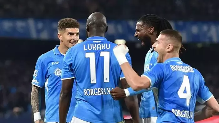 Napoli’nin transfer planları Galatasaray yüzünden altüst oldu! Lukaku hayal kırıklığı, Icardi hamlesi… Taraftarlar isyan ediyor!