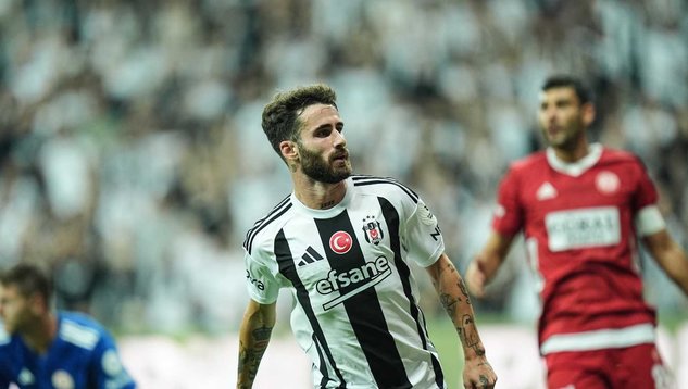 Beşiktaş'ta Rafa Silva'ya 3 talip birden