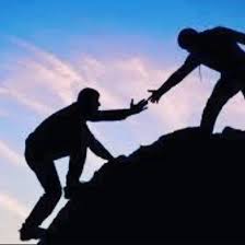 Kırışıklıklara Karşı En Etkili Formül: Başkasına El Uzatmak