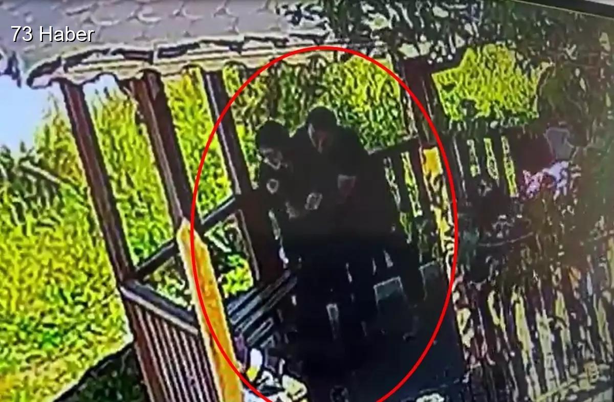 Şırnak'ta Öğretmen, nefes borusuna cisim kaçan öğrencisini Heimlich manevrasıyla kurtardı.