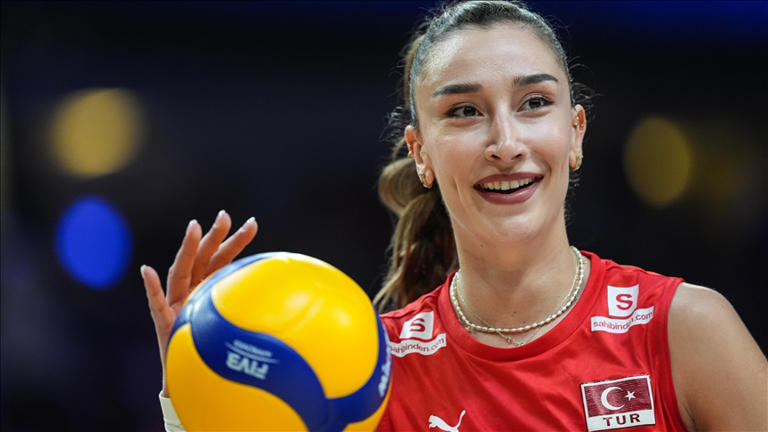Hande Baladın: “Crestimin altındaki ay-yıldız, kalbimin en derin köşesinde”