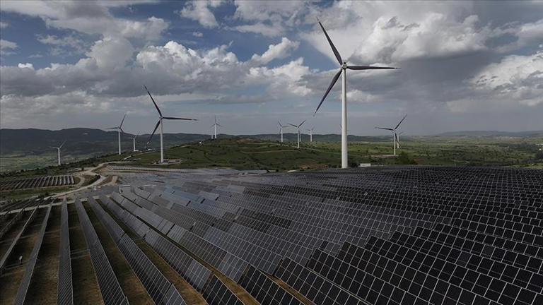 Türkiye'nin yenilenebilir enerji gücü: Zirve seviyesine ulaştı!