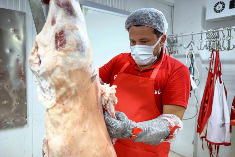 Halk Et'in 6 Ayda 200 Bin Ton Satışı: 5 Şube Başarı Hikayesi
