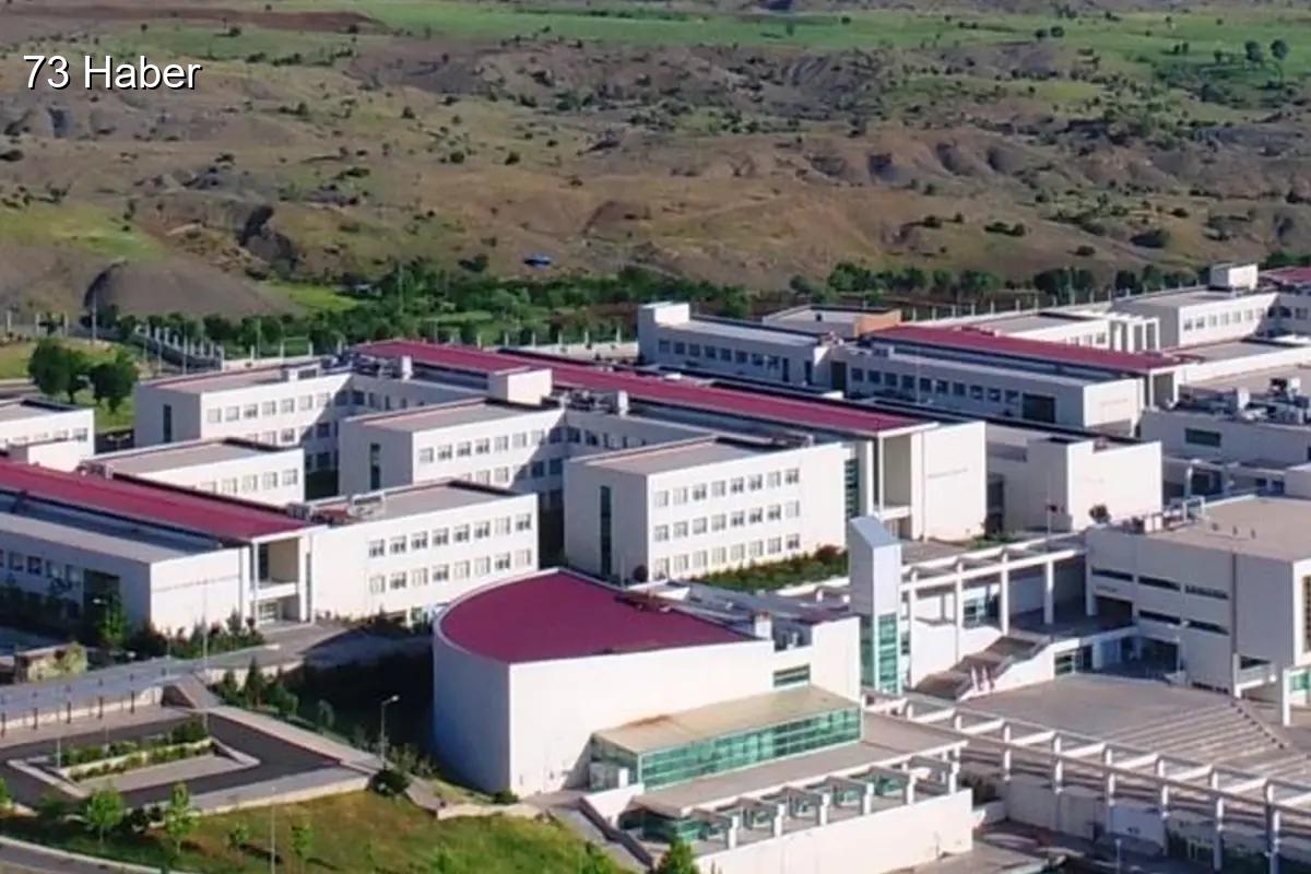 Şırnak'ta Şırnak Üniversitesi'nin iki popüler bölümü öğrenci alamadı.