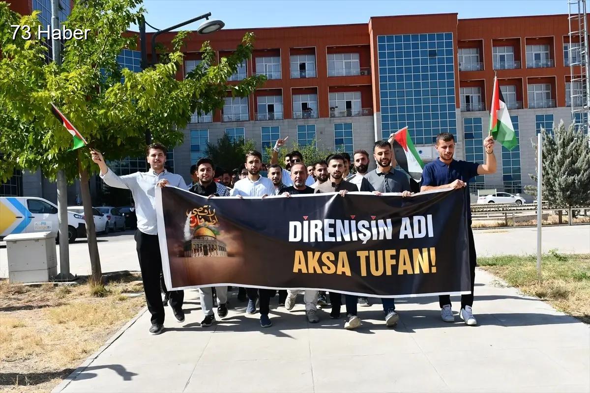 Şırnak'ta Üniversite Öğrencilerinden Gazze Protestosu: İsrail Saldırılarına Sert Kınama