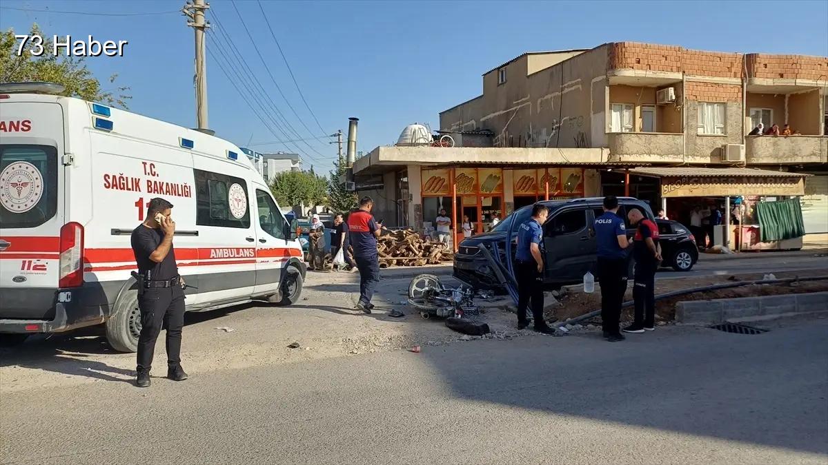 Şırnak'ın Silopi ilçesinde Şırnak'ta motosiklet kazası: Sürücü ağır yaralandı.