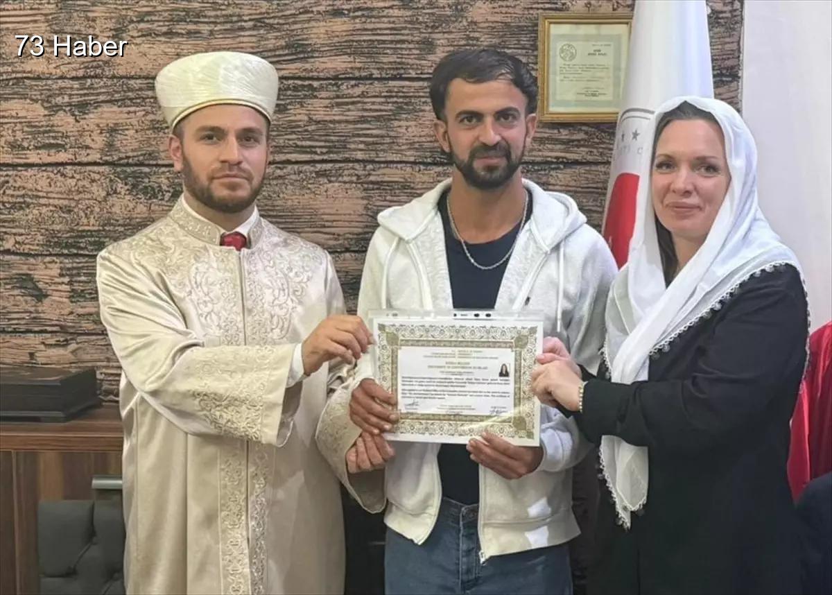 Uludere'de Bir Dönüşüm: İsveçli Sara Madelen Engman İslam'ı Tercih Etti.