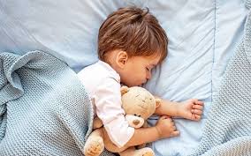 Çocuğun derslerde düşüş yaşamasının nedeni gece 22.00’den sonra gizli