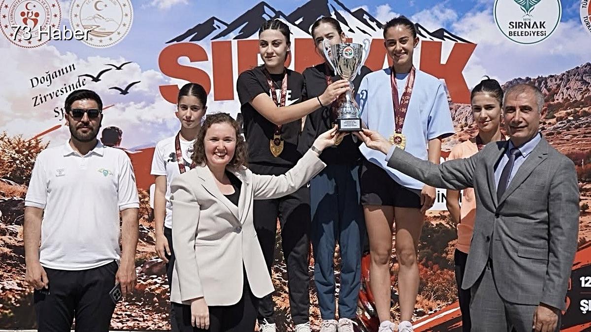 Şırnak'ta Vanlı atletizm sporcusu Meryem Korkuç, Türkiye 2.’si oldu