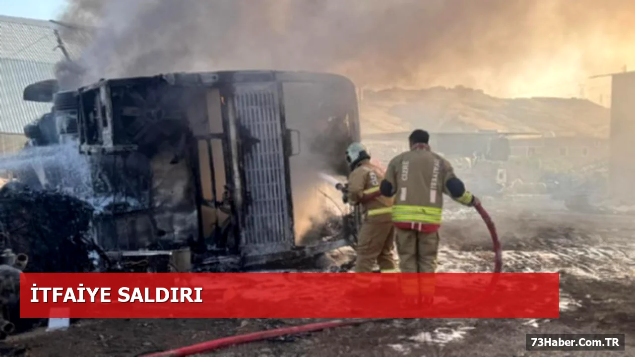 Cizre'de İtfaiyecilere Taşlı Saldırılar
