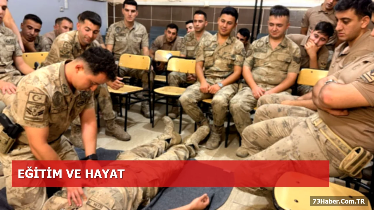 Uludere’de Mehmetçiklere Hayati İlk Yardım Eğitimi