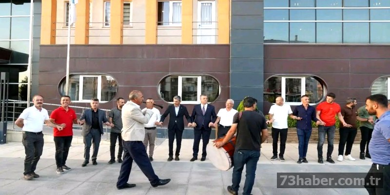Şırnak Belediyesi'nde Sevinç Rüzgarı: Anlaşma Davul Zurna Eşliğinde Coşkuyla Kutlandı!