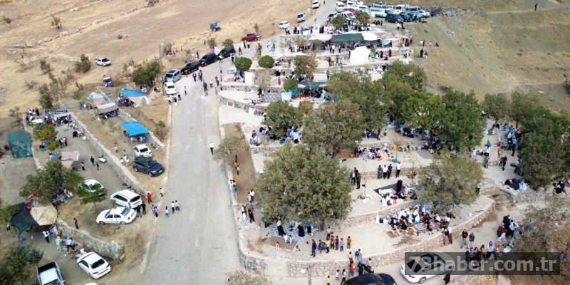 Şırnak'ta 300 Yıllık Buluşma: Balveren Mezarlığı'nda Gelenek Yaşıyor