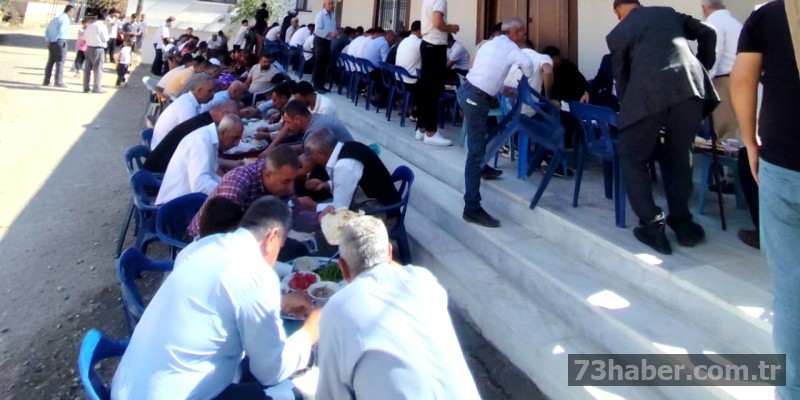 Asırlık Zev Geleneği Yaşıyor: Köy Sofrası Birleşti