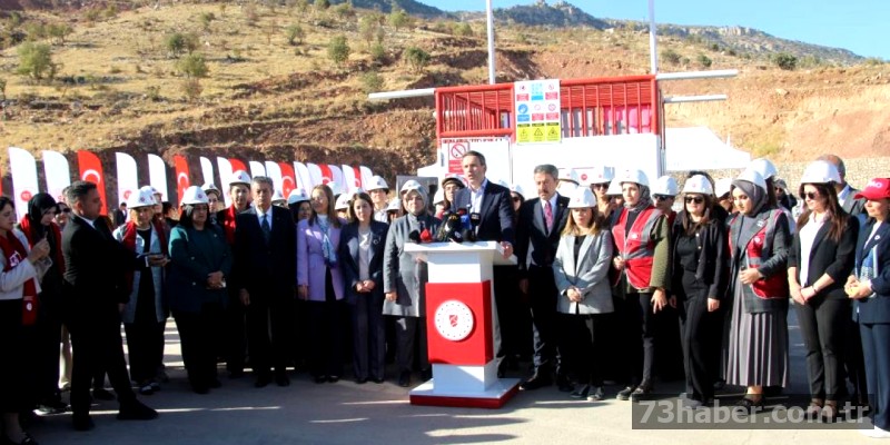 Bakan Bayraktar'dan Gabar'da Kadın Mühendislere Destek Ziyareti