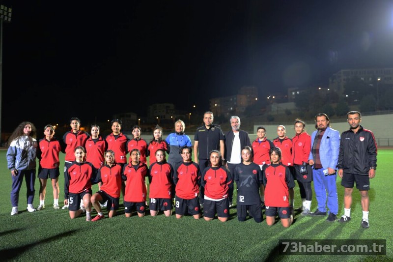 Şırnak Emniyet Müdürü'nden Kadın Sporculara Moral Ziyareti