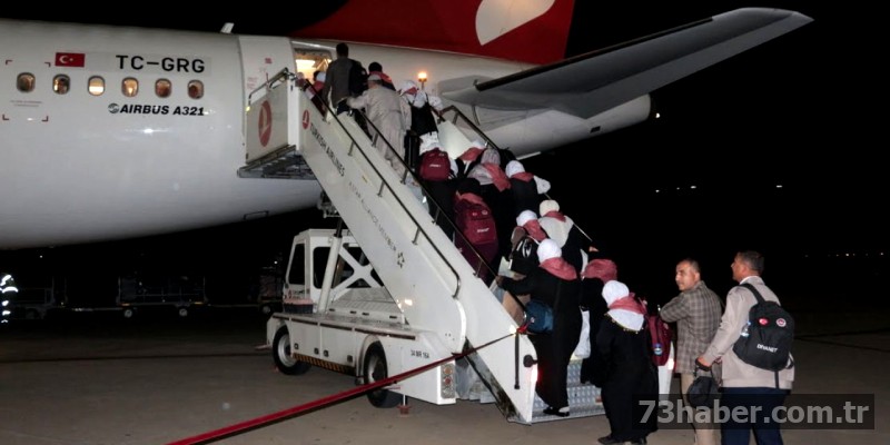 Şırnaklı 220 Umreci Dualarla Mekke ve Medine'ye Uğurlandı!