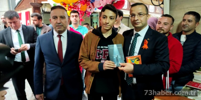 Cizreli Muaz'dan İlk Kitap: Sherlock Holmes Cizre'de!