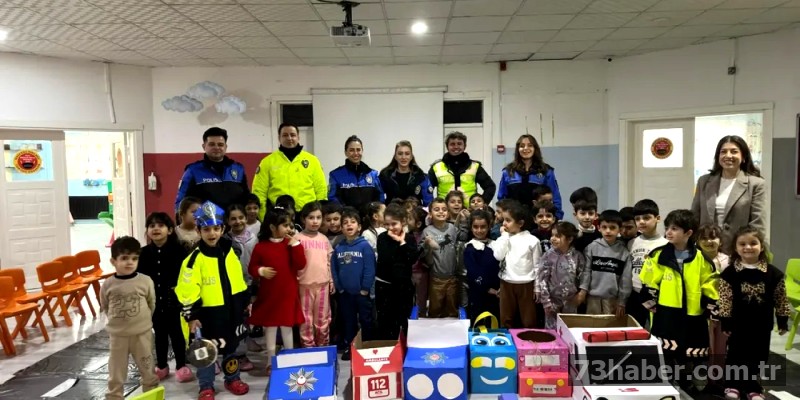 Miniklere Polislerden Hayat Dersi