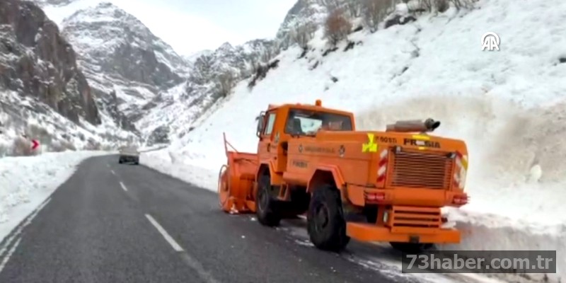 Hakkari-Şırnak yolunda çığ çalışmaları tamamlandı