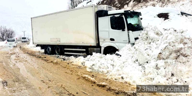 Şırnak'ta buzlanmada 2 yaralı