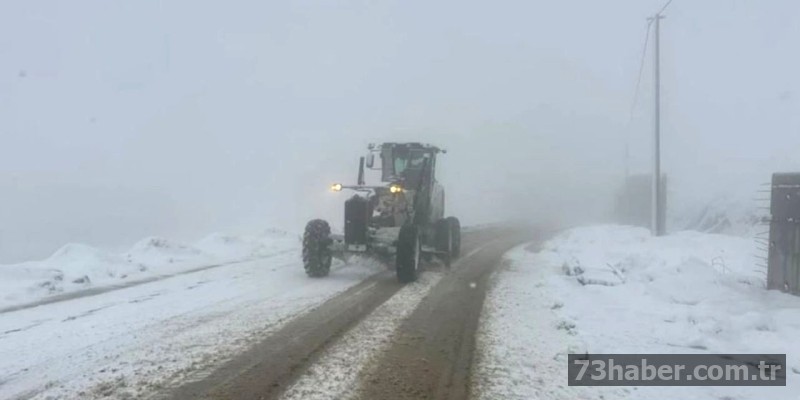 Güçlükonak'ta Yollar Kapandı