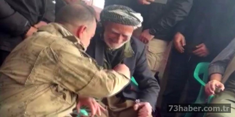 Tümgeneral yüzüğünü yaşlı adama hediye etti