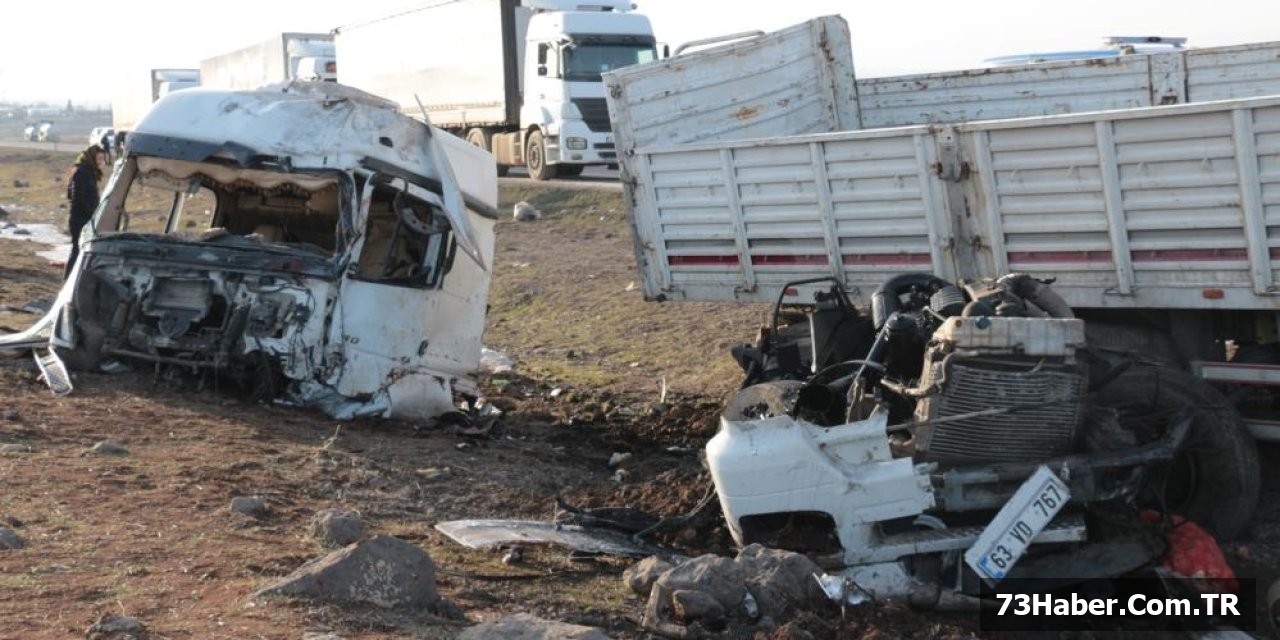 Şırnak'ta Tır Çarpışması: 2 Yaralı