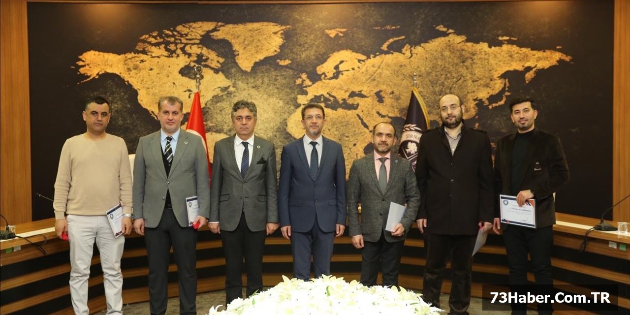 Rektör Alkış'tan Jest