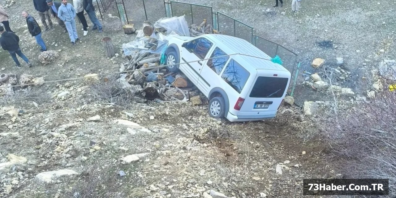 Uludere'de Araç Kaza: 1 Yaralı