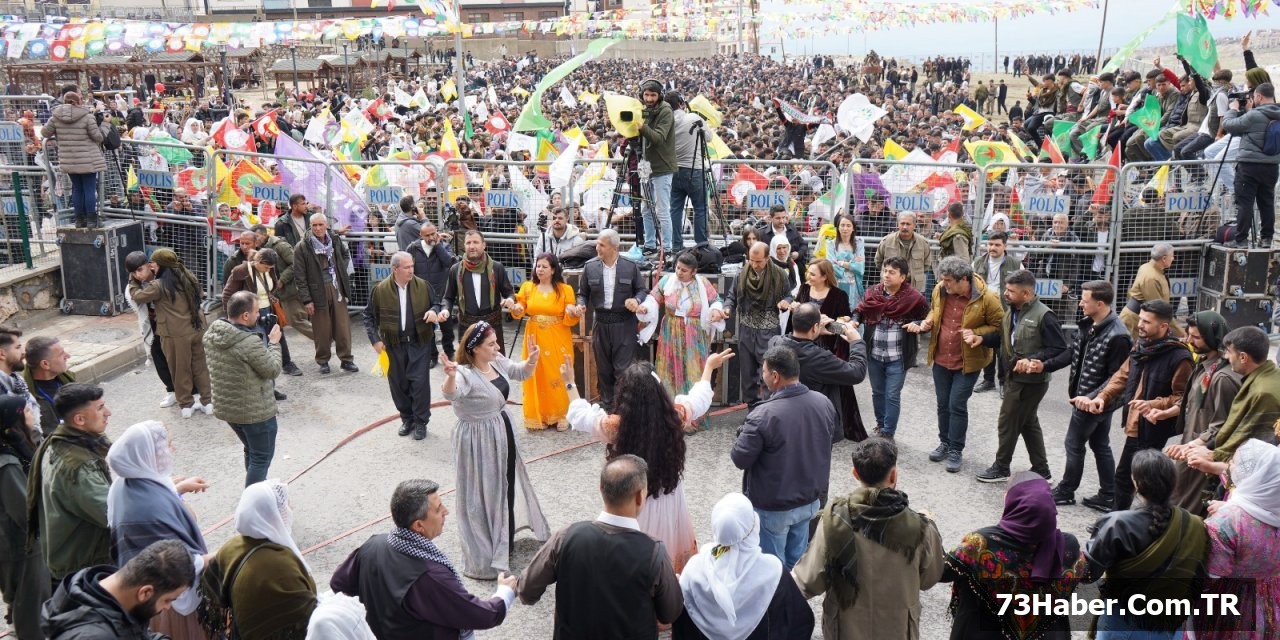 Şırnak'ta Renkli Nevruz Coşkusu