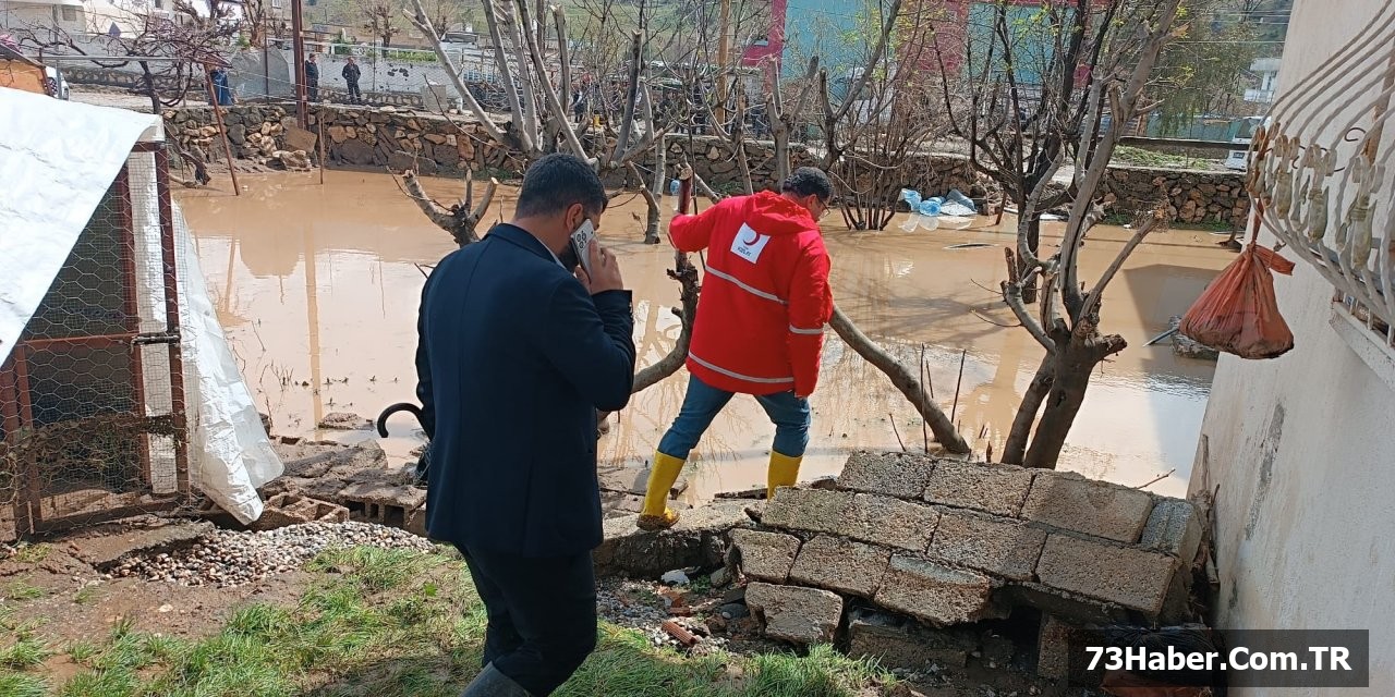 Şırnak'ta Su Baskını: Kızılay Koçbeyi'ye Umut Oldu