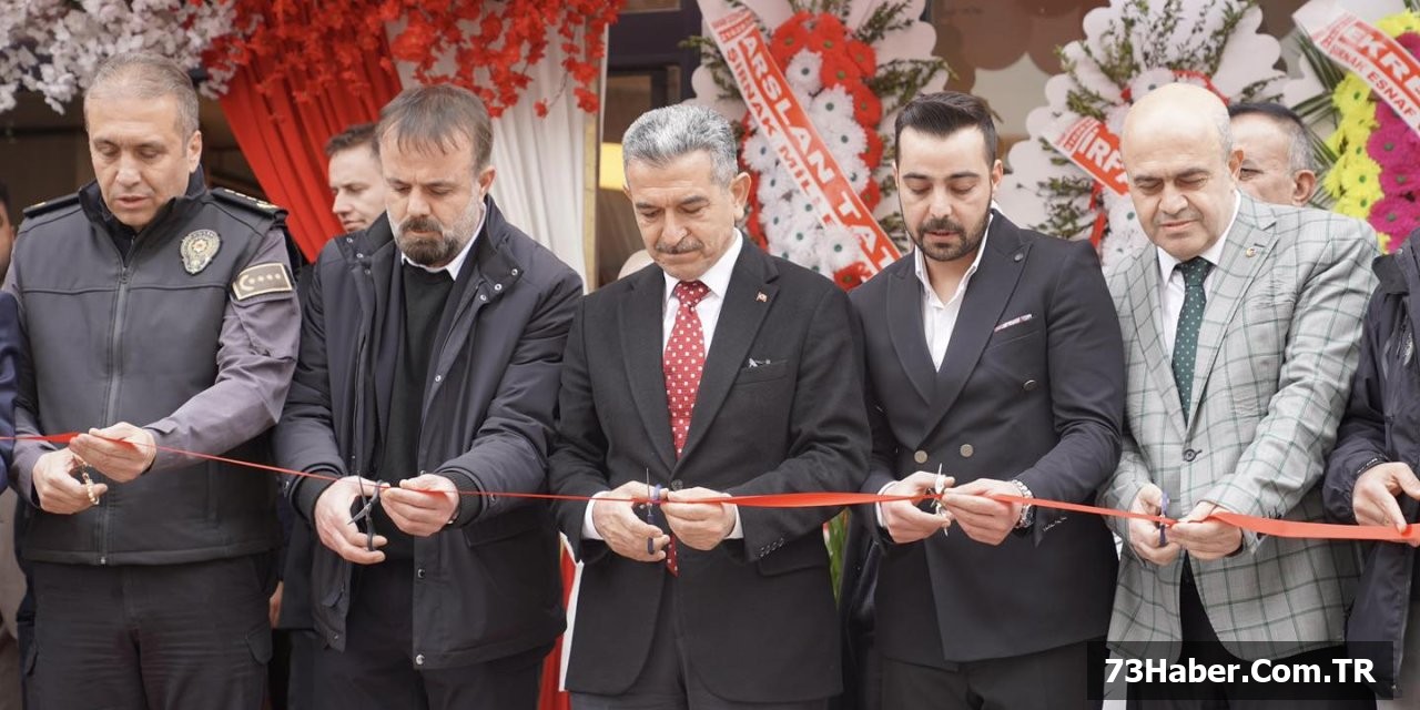 Şırnak Valisi İşletme Açılışı'nda