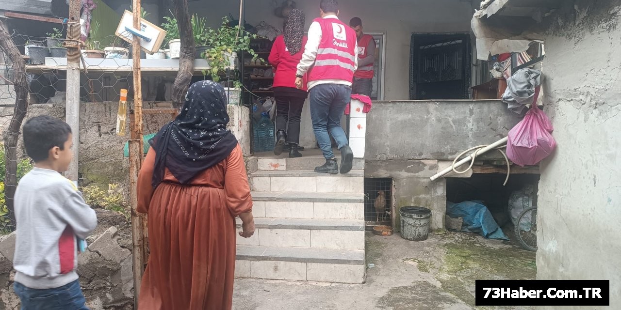 Şırnak'ta Kızılay'dan Köy Yardımı