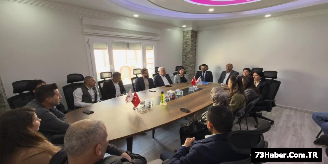 DEM Parti Cizre'de STK'larla bir araya geldi