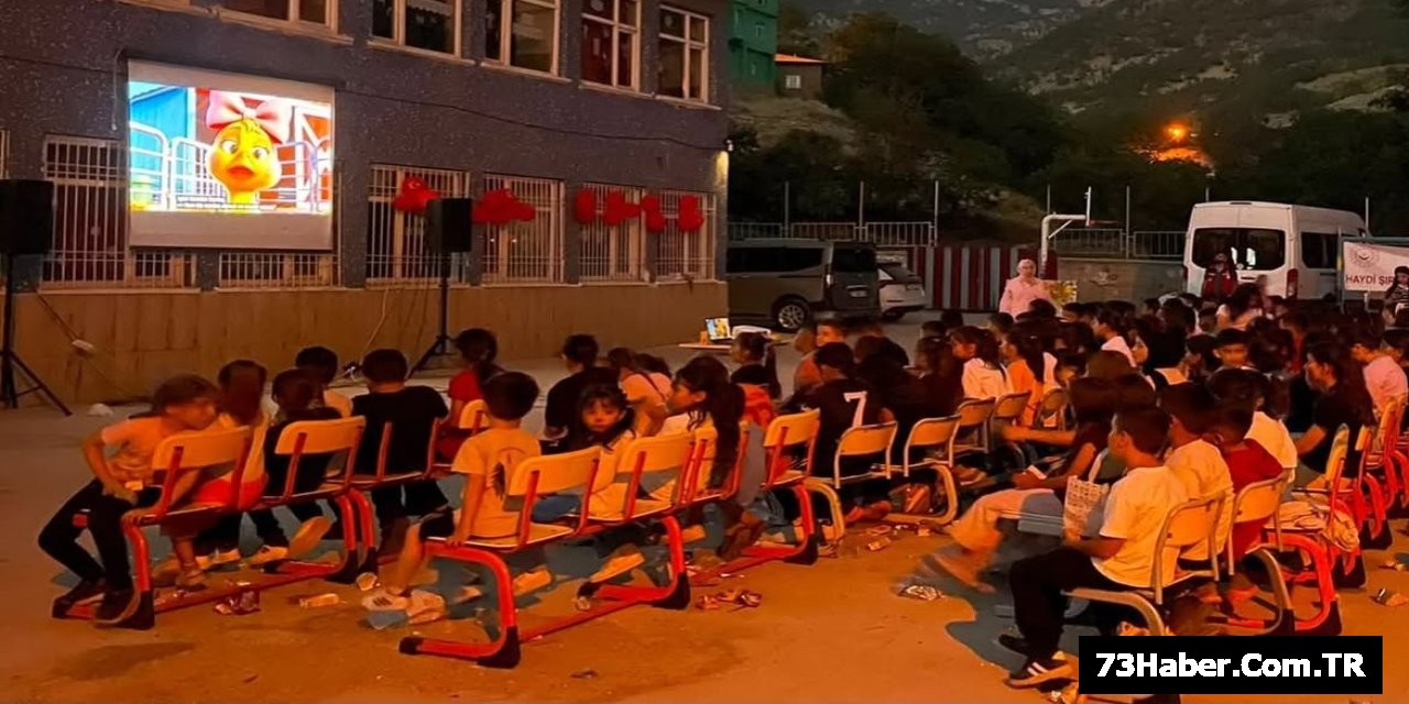Gökyüzü Kahkahalarla Doldu