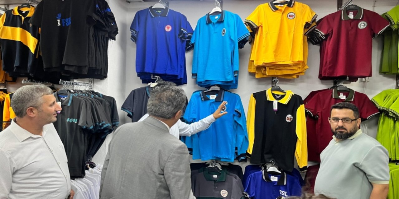 Şırnak’ta 650 çocuğa okul kıyafeti ve kırtasiye desteği