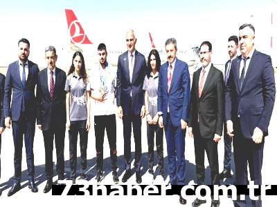 * **Bakan Ersoy'dan Şırnak Çıkarması: Tarihi Ziyaretin Detayları**
* **Şırnak'ta Sürpriz Ziyaret: Bakan Ersoy'un Gündeminde Ne Var?**
* **Kültür ve Turizm Bakanı Şırnak'ta: Şehre Özel Projeler mi Geliyor?**
* **Ersoy Şırnak'ı Coşturdu: Bakan'dan Turizm Ha