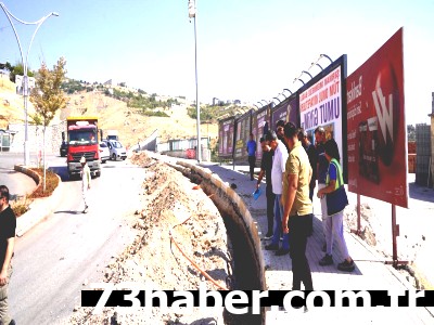 **Orijinal Başlık:** Şırnak Belediye Başkanı Yarka, Altyapı Ve Çevre Düzenleme Çalışmalarını İnceledi

**Yeni Başlık:**

Şırnak'ta Altyapı Seferberliği! Başkan Yarka Sahada, Çalışmaları Denetliyor
